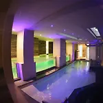 Otel Columbia Wellness & 4*