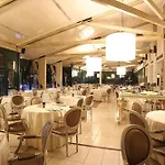 Columbia Wellness & 4*