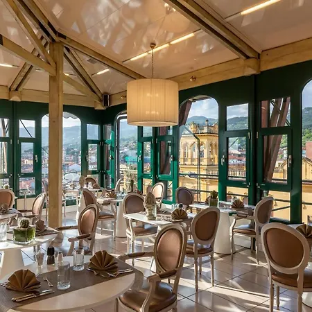Columbia Wellness & Szálloda 4*
