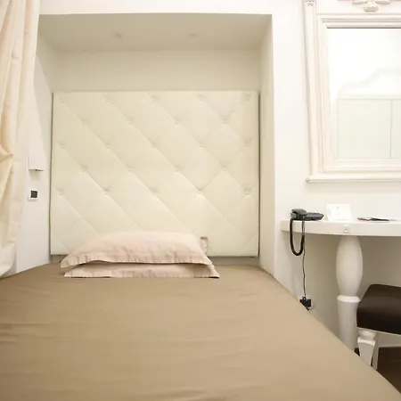 Columbia Wellness & 4*