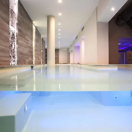 Columbia Wellness & 호텔 몬테카티니테르메